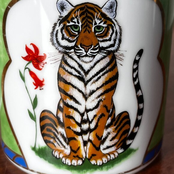 Lynn Chase 1991 “Tiger Raj" Mug Decorated With 24K Gold Vintage Coffee Cup 10 oz - Picture 8 of 15